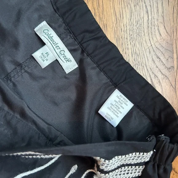 Cold water Creek Embroidered Black and White Skirt - Picture 5 of 5